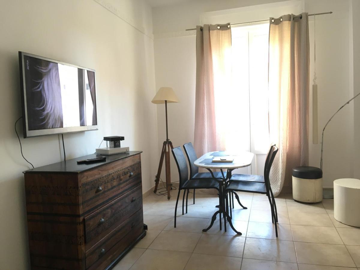 Ferienwohnung Pres De La Plage Ensoleille Juan-les-Pins Exterior foto